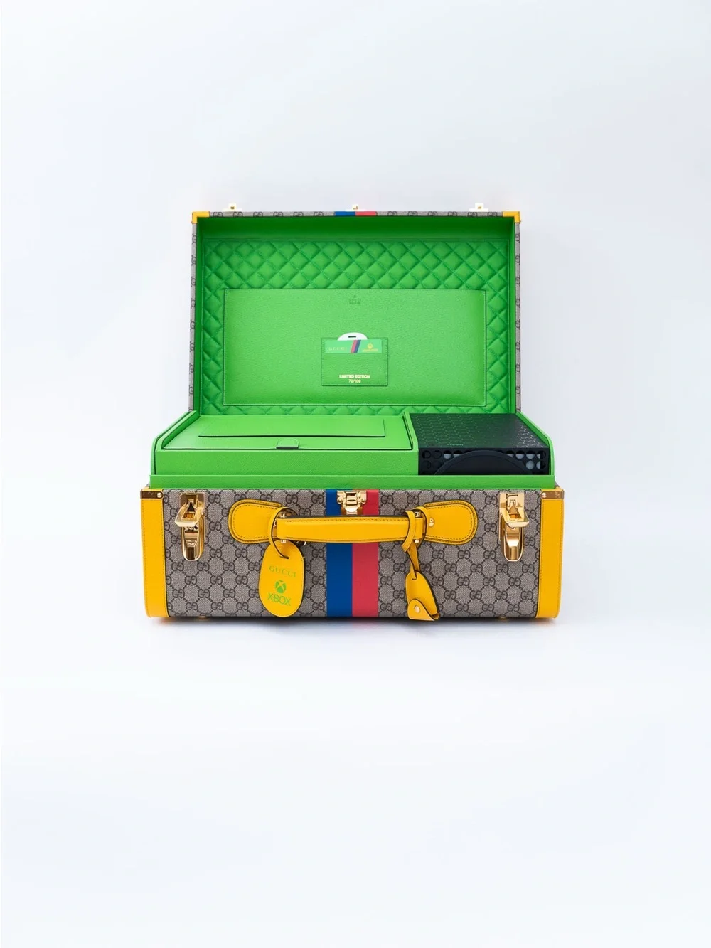 Microsoft Xbox x Gucci Series X Special Edition (US Plug) Console Bundle - Picture 8 of 14